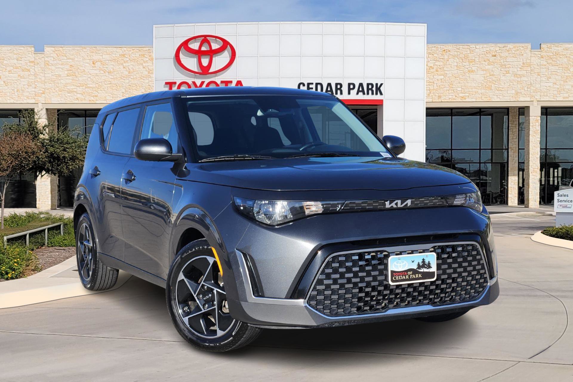 2023 Kia Soul EX's photo