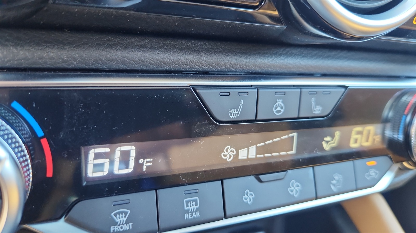 2025 Nissan Sentra SV photo 15