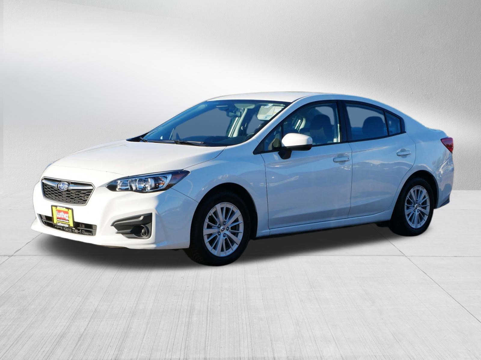 2017 Subaru Impreza Premium photo 3