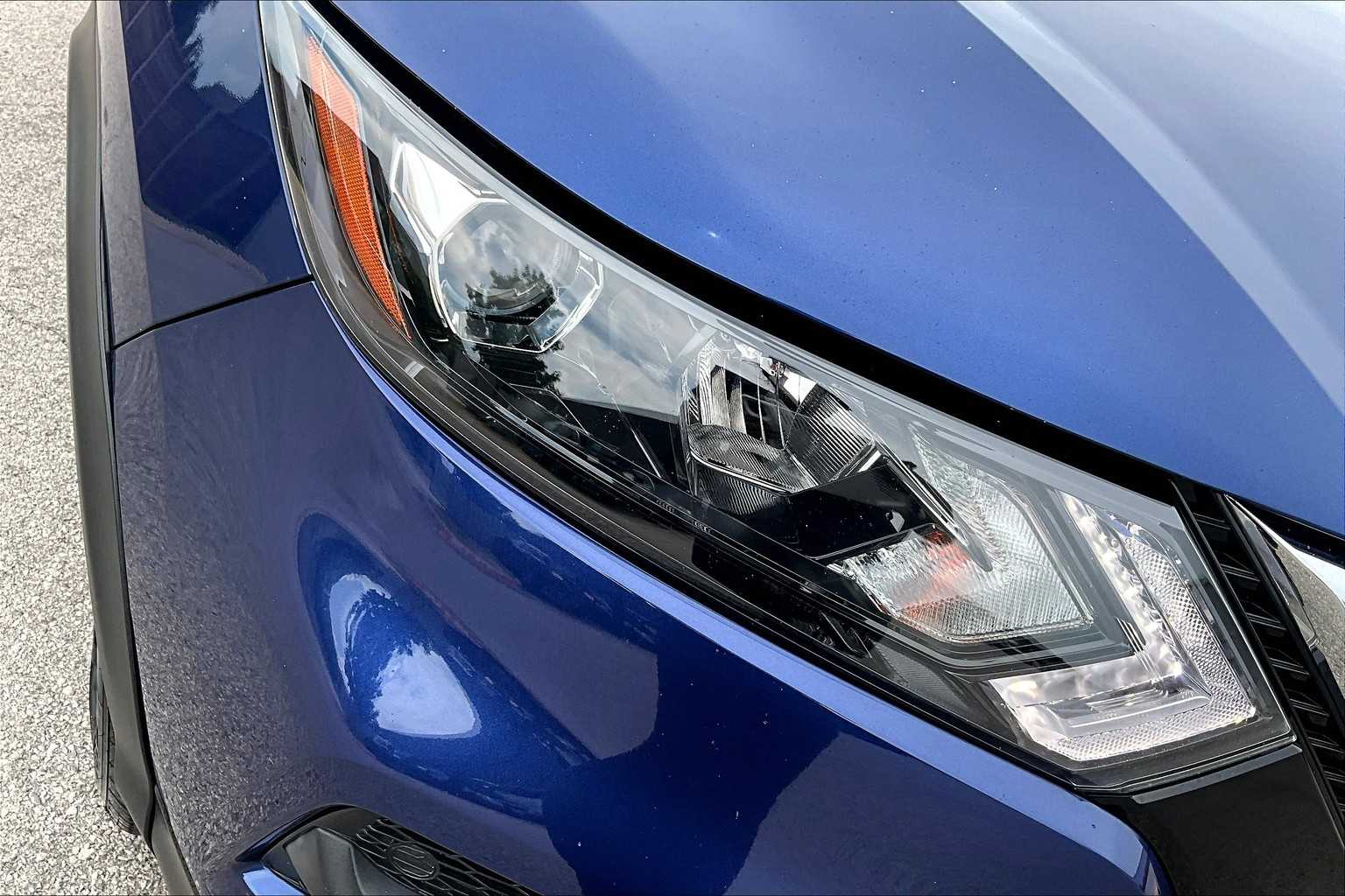 2020 Nissan Rogue Sport S photo 21