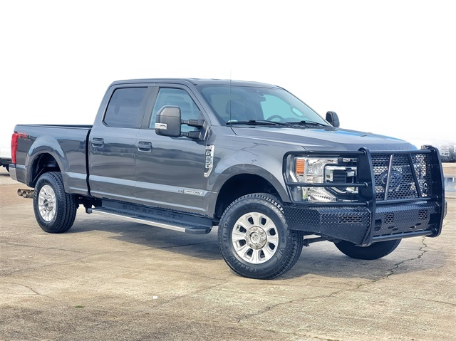2020 Ford F-250 Super Duty XL's photo