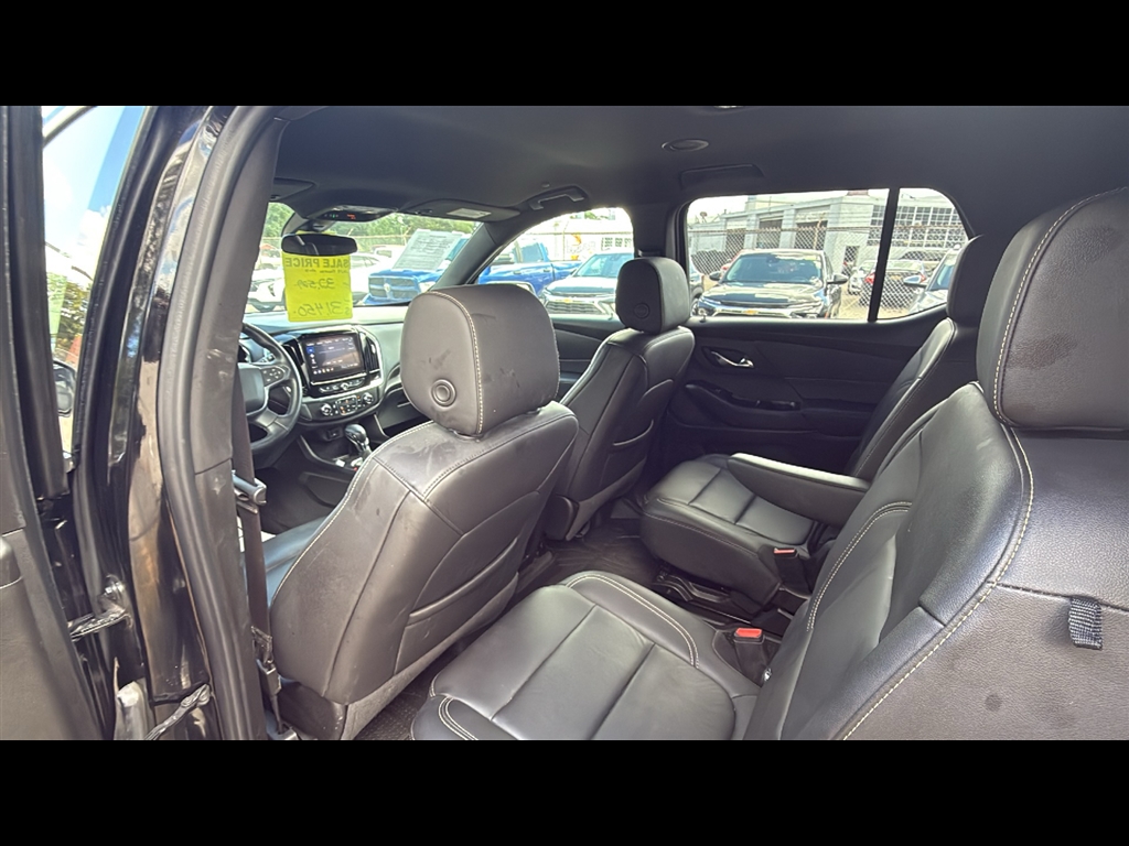 2023 Chevrolet Traverse Leather photo 18