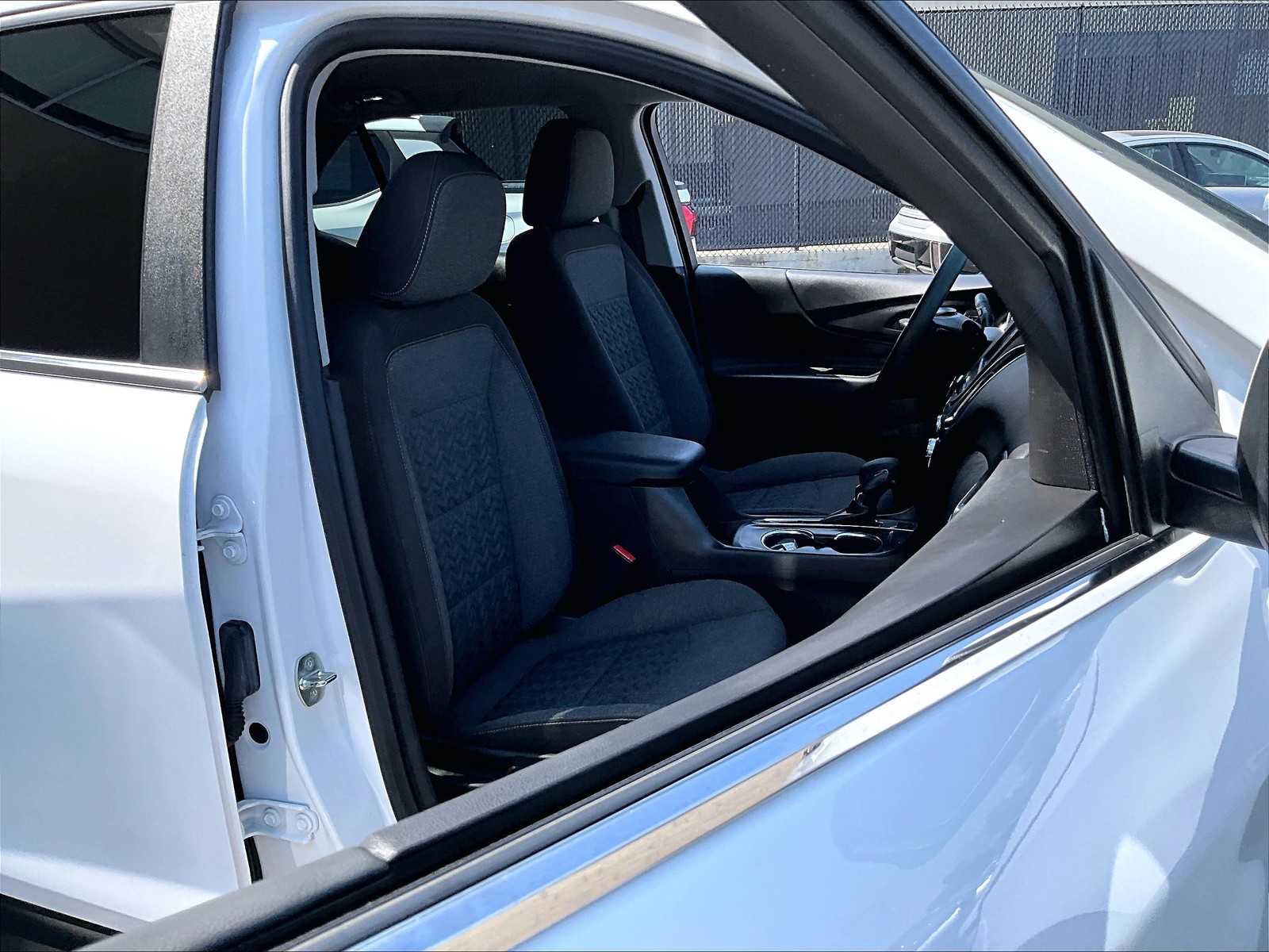 2023 Chevrolet Equinox LT photo 11