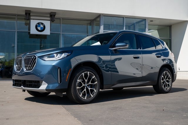 2026 BMW X3 30's photo