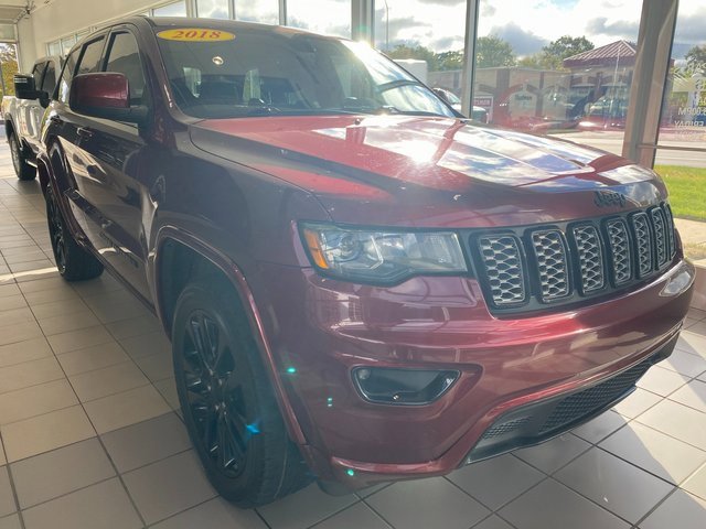 2018 Jeep Grand Cherokee Altitude photo 2