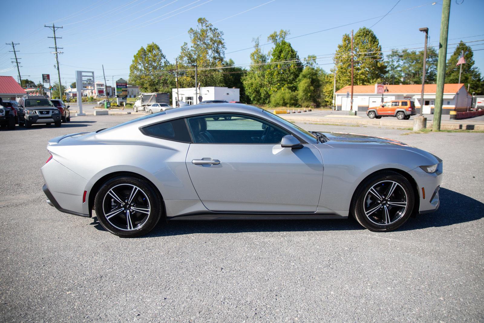 2024 Ford Mustang EcoBoost Premium photo 2