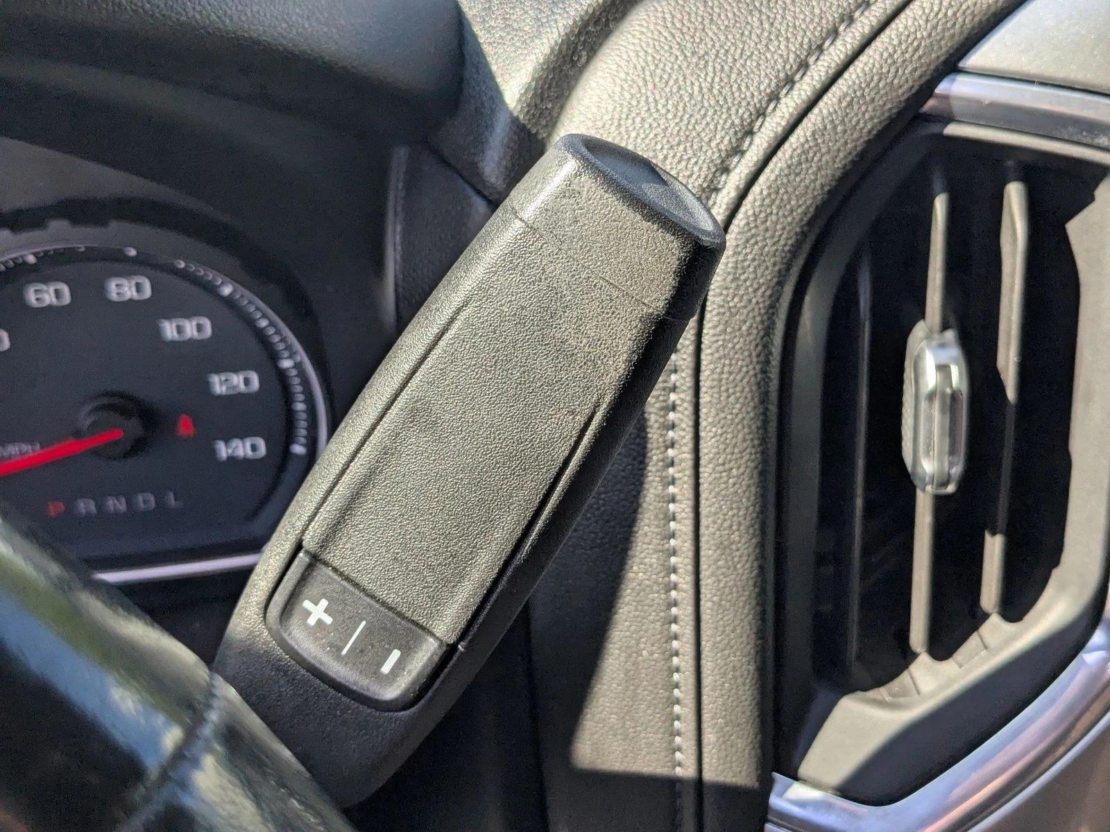 2019 Chevrolet Silverado RST photo 12