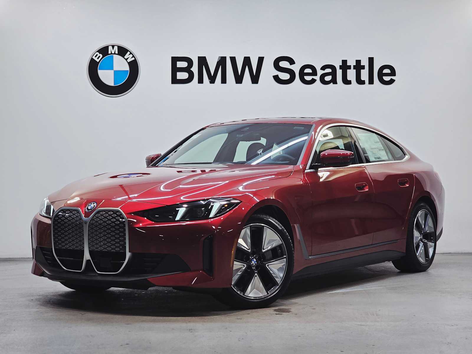 2025 BMW i4 40's photo