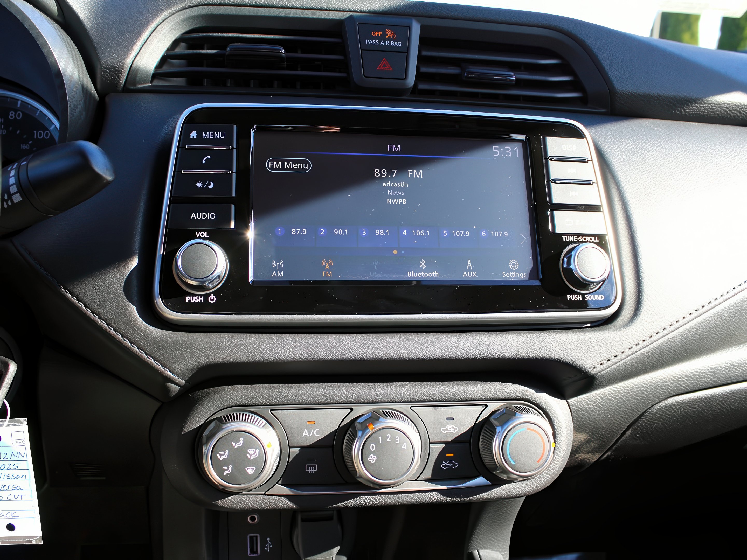 2025 Nissan Versa S photo 15