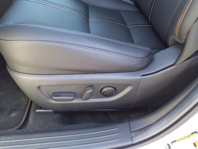2025 Mazda CX-50 2.5 Premium Plus photo 11