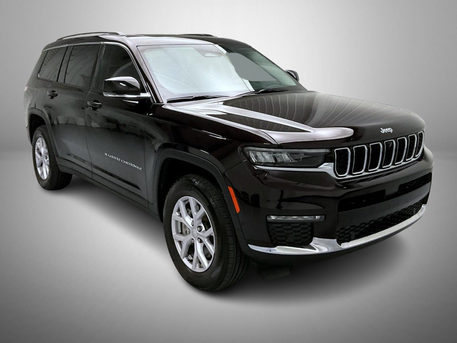 2022 Jeep Grand Cherokee Limited photo 2