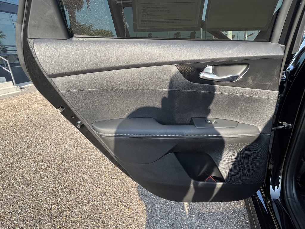 2024 Kia Forte GT-Line photo 16