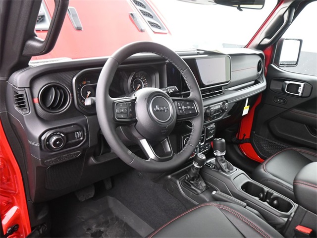 2025 Jeep Wrangler Rubicon photo 39