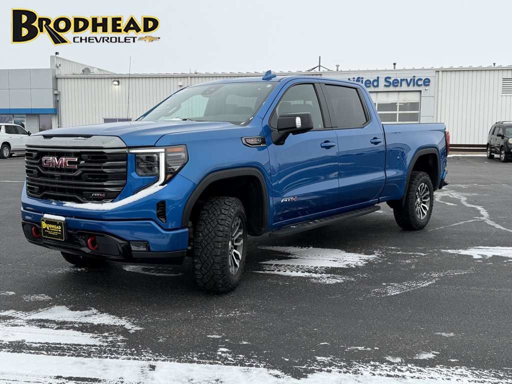 2023 GMC Sierra 1500 AT4's photo
