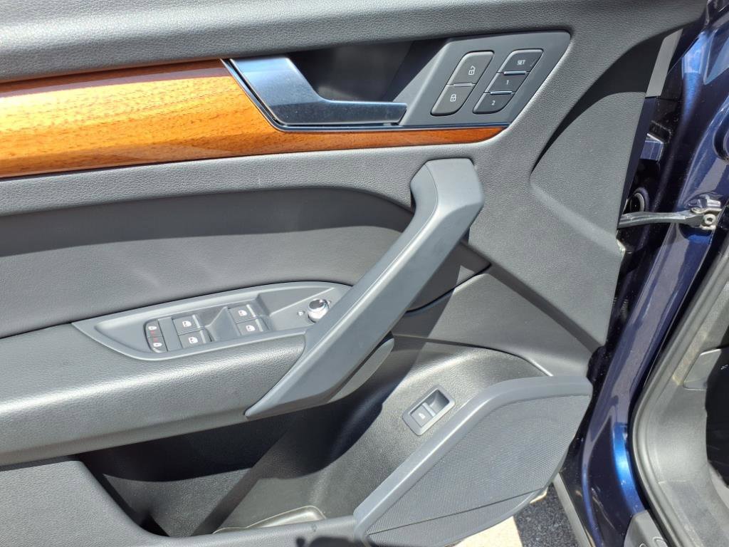 2023 Audi Q5 Premium photo 13