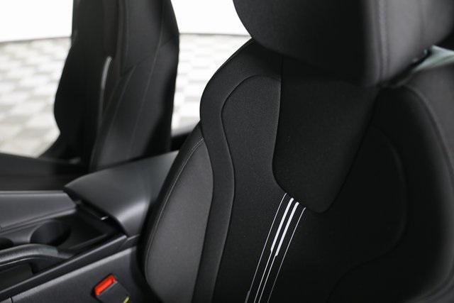 2025 Hyundai Elantra SEL Sport photo 16