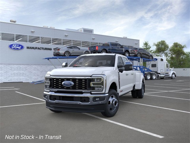 2025 Ford F-350 Lariat photo 2