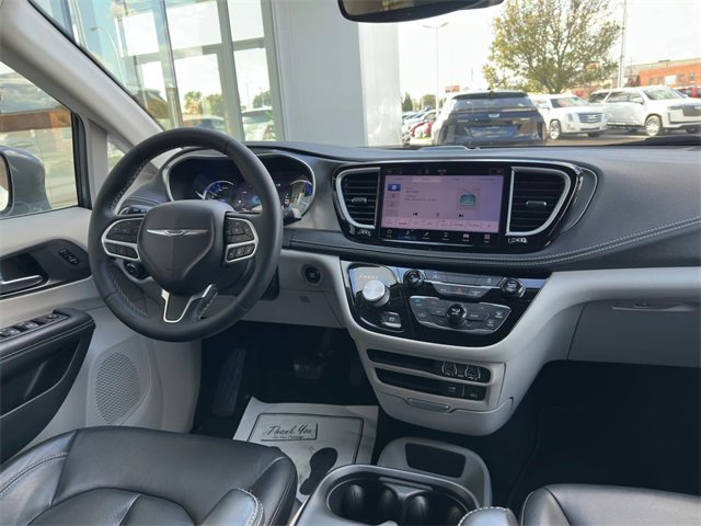 2022 Chrysler Pacifica Hybrid Touring L photo 59