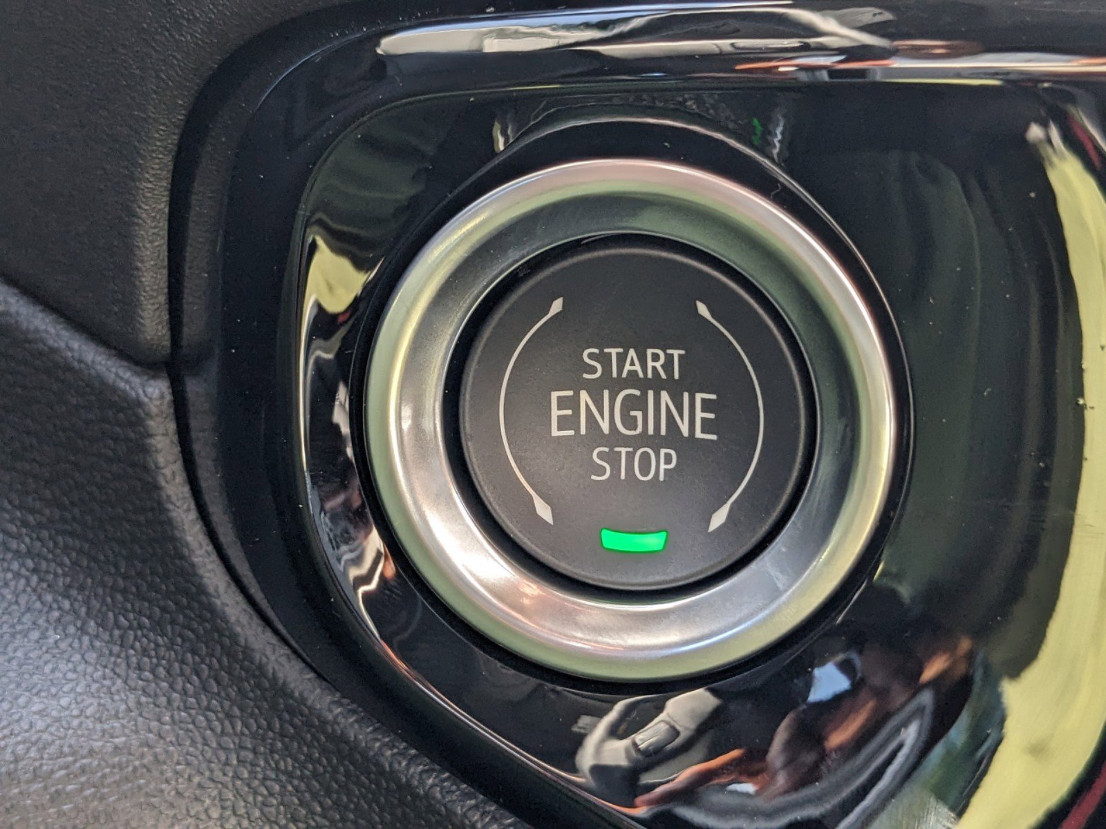 2025 Chevrolet Silverado 1500 LT photo 29