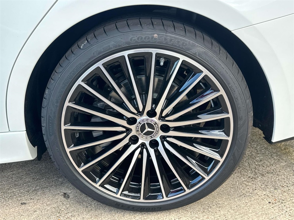 2026 Mercedes Benz C 300 photo 3