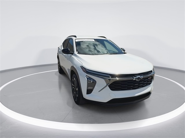 2025 Chevrolet Trax photo 3