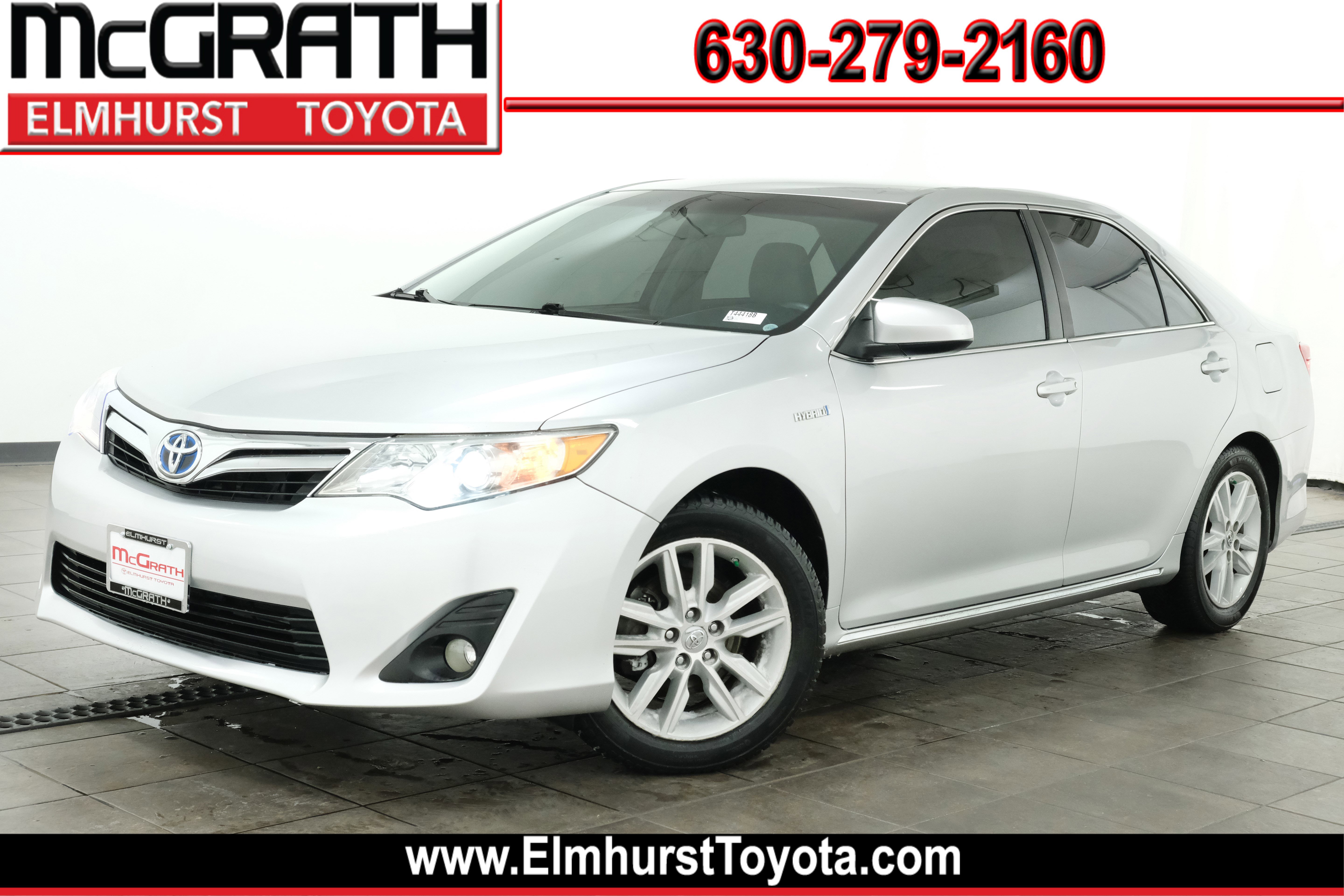 2014 Toyota Camry LE Hybrid's photo