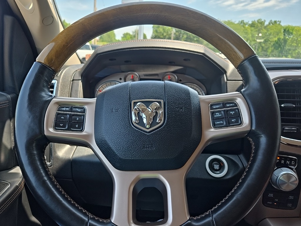 2017 Ram 1500 Laramie photo 45