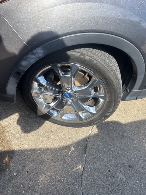 2013 Ford Escape SEL photo 2