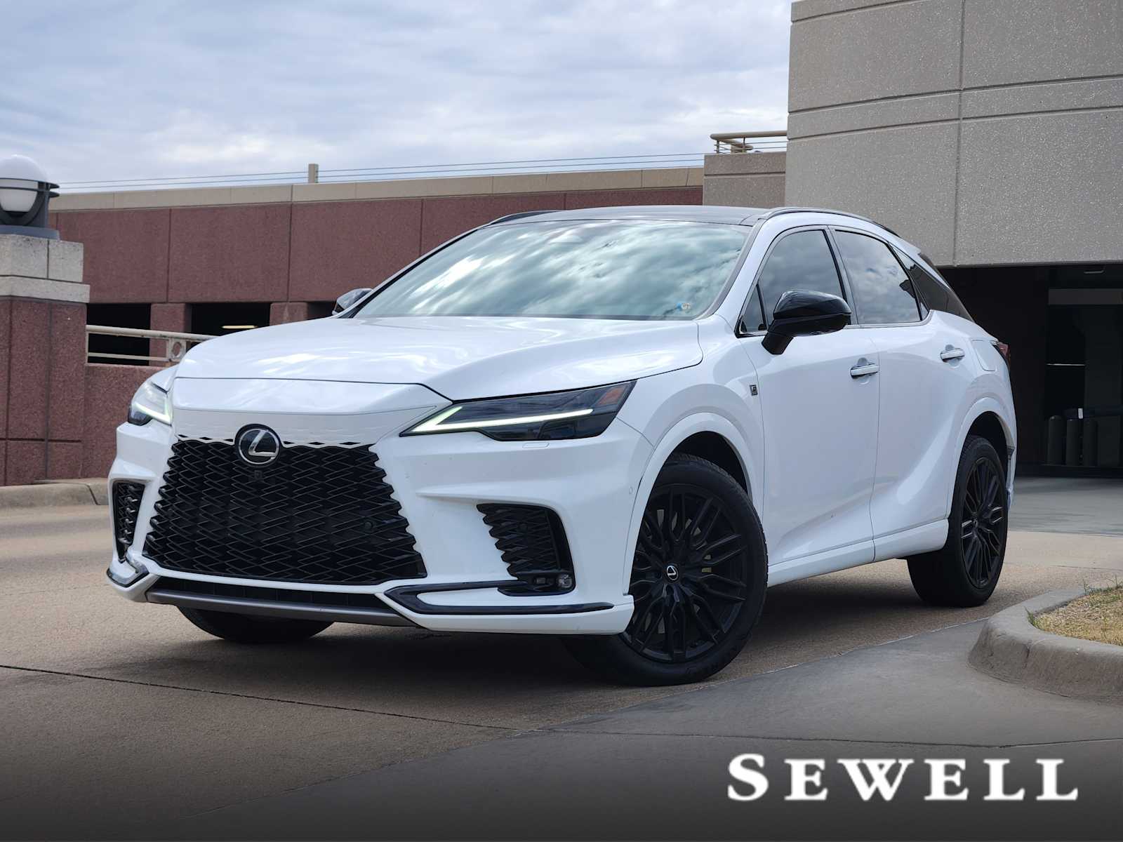 2023 Lexus RX Hybrid 500h