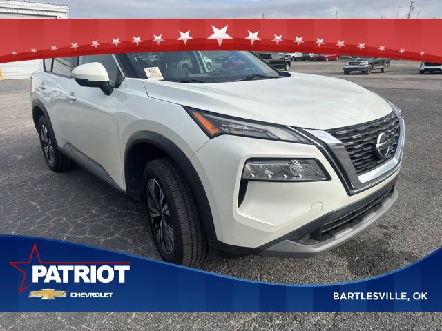 2021 Nissan Rogue SV's photo