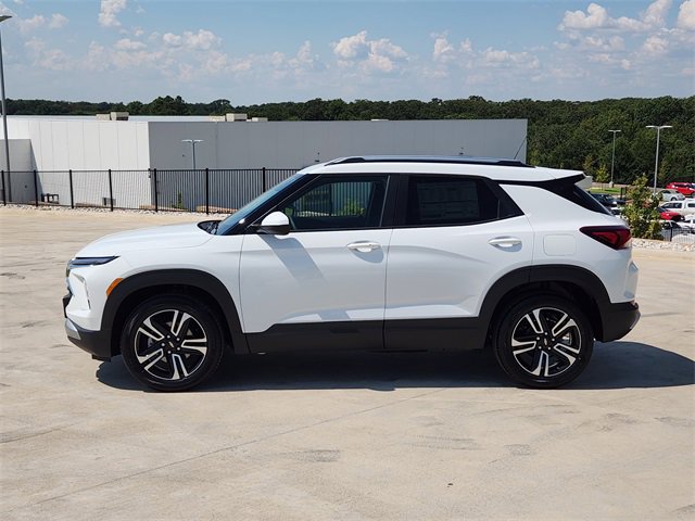 2026 Chevrolet Trailblazer LT photo 3
