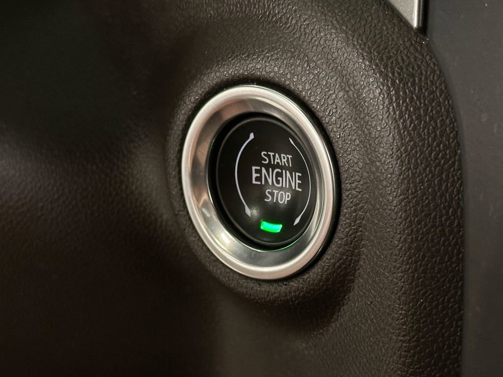 2021 Chevrolet Silverado 1500 RST photo 26