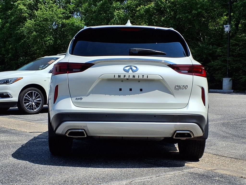 2022 Infiniti QX50 Luxe photo 6
