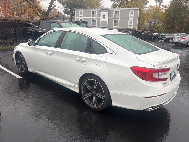 2018 Honda Accord Sport photo 2