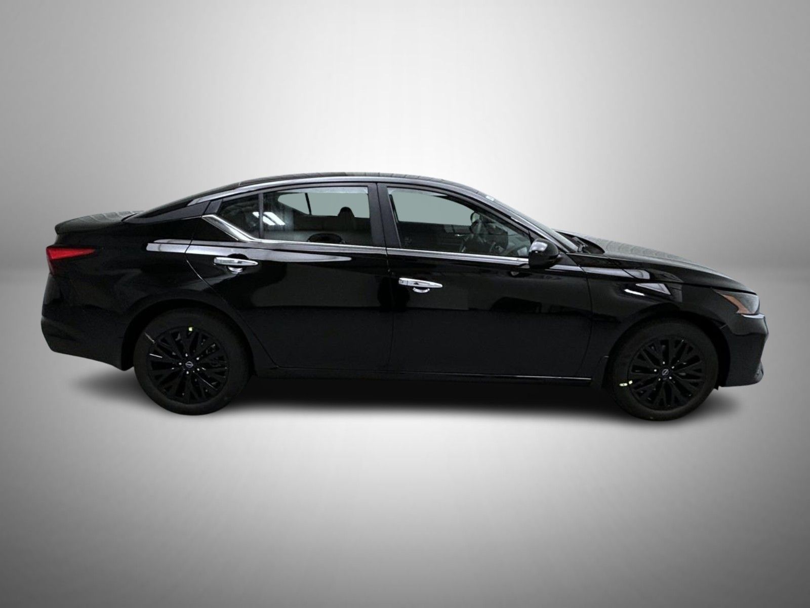 2025 Nissan Altima SV Special Edition photo 4