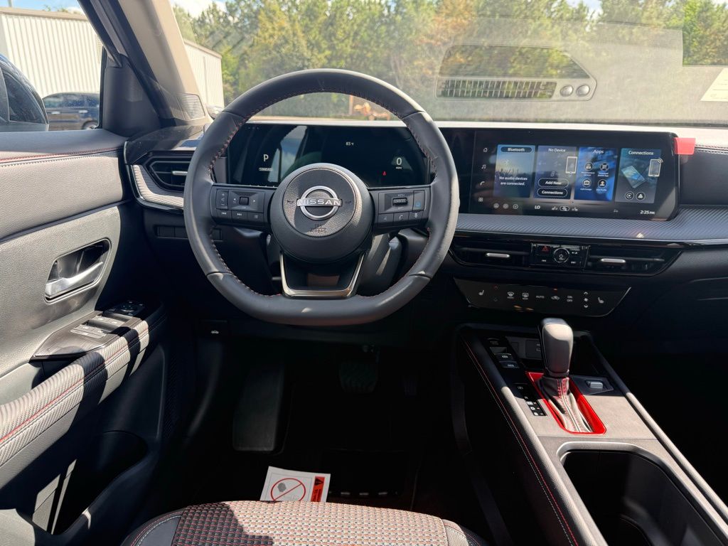 2026 Nissan Kicks SR photo 13