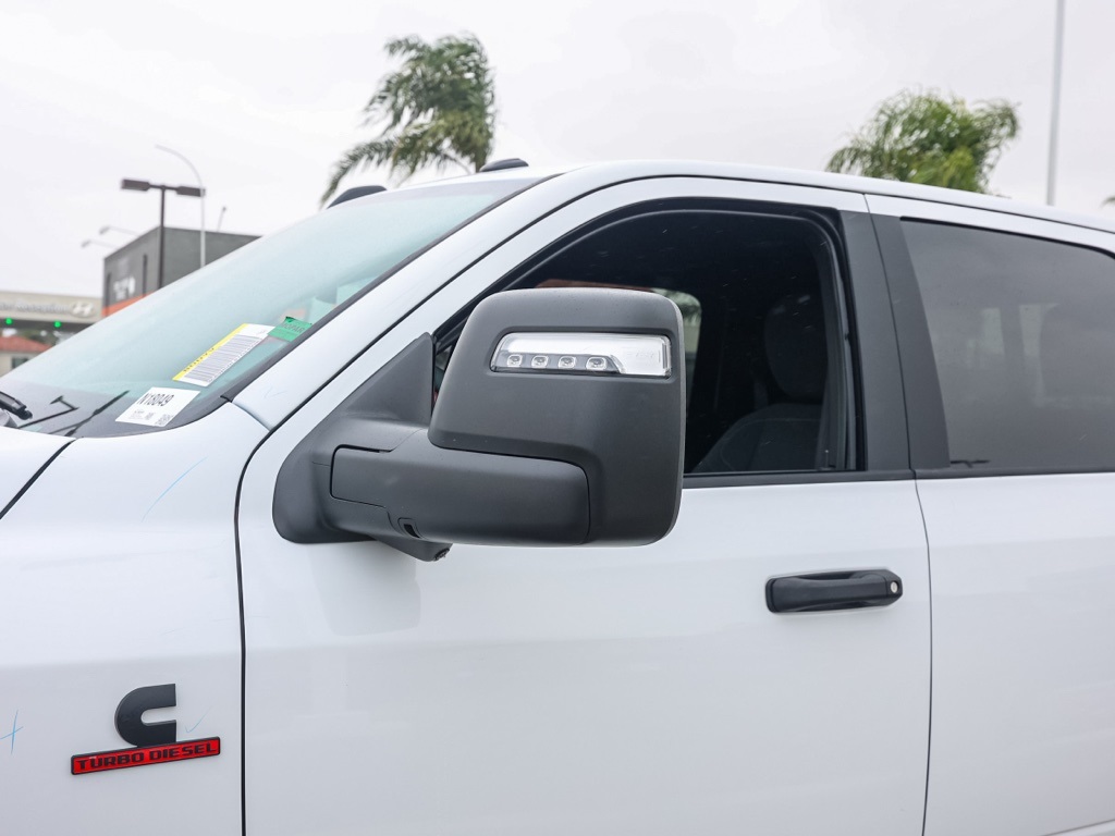 New 2026 Bright White Clear-Coat Exterior Paint RAM Big Horn Night Edition image 11