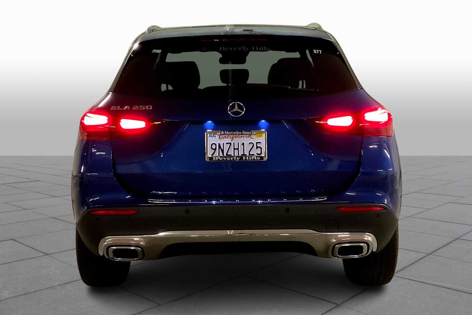 2025 Mercedes Benz GLA 250 photo 4