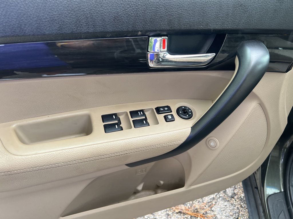 2013 Kia Sorento Base LX photo 18