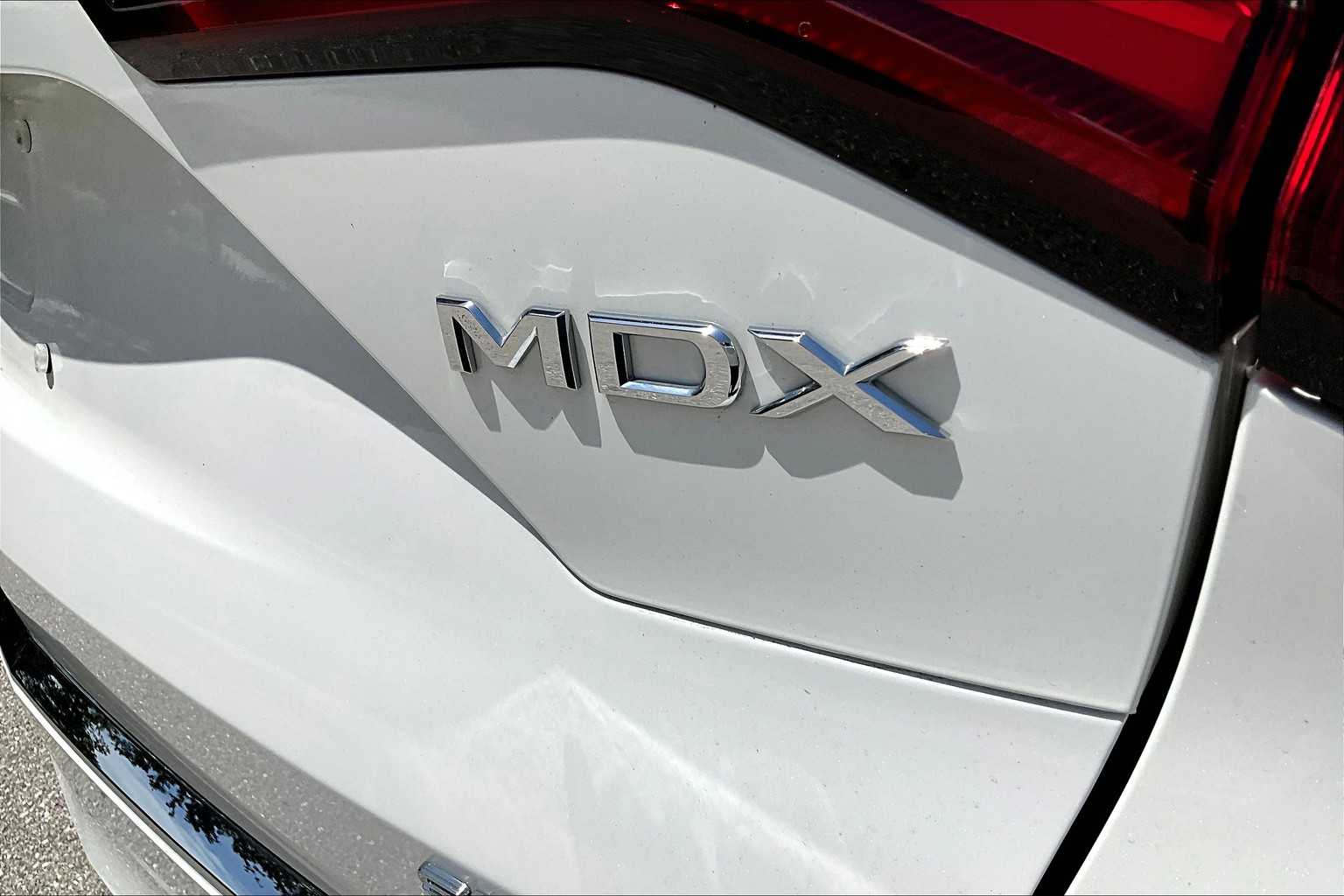 2023 Acura MDX SH-AWD photo 9