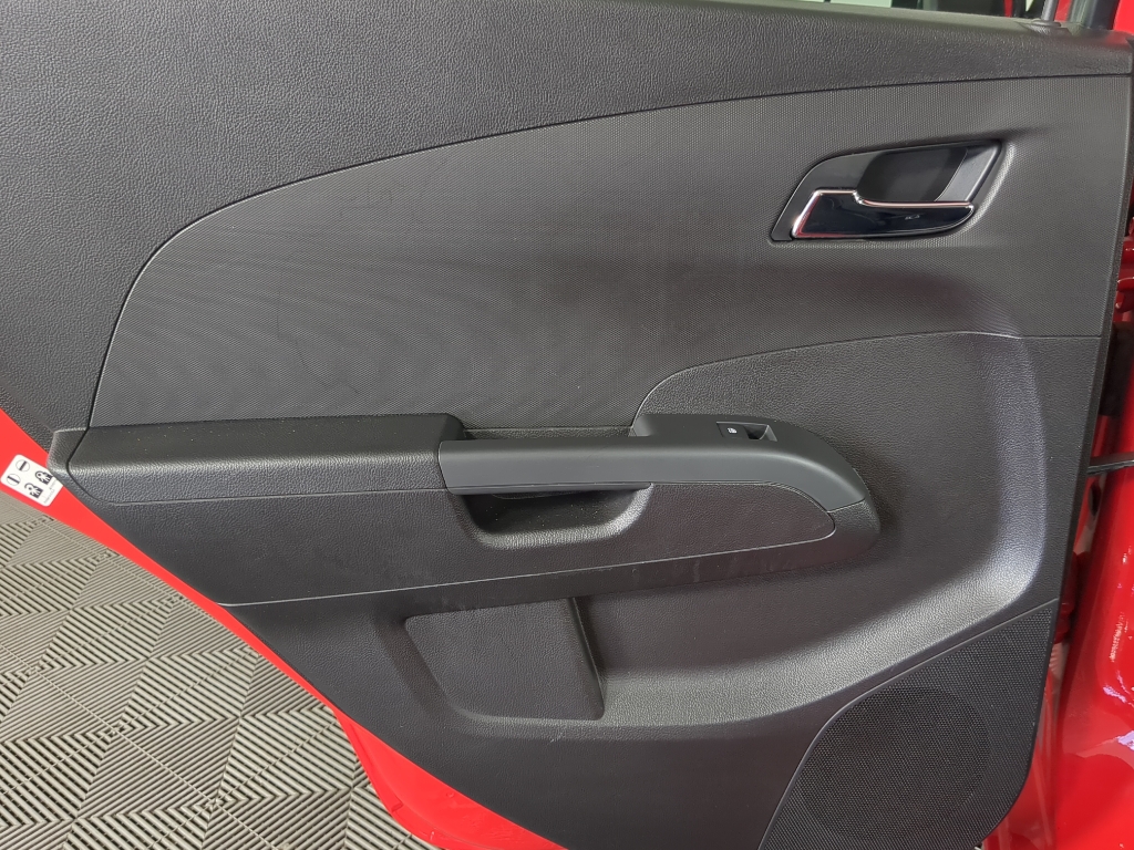 2015 Chevrolet Sonic LTZ photo 12