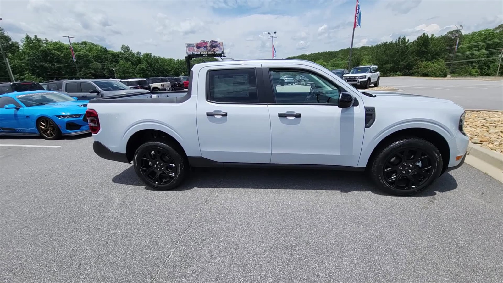 2025 Ford Maverick XLT photo 8