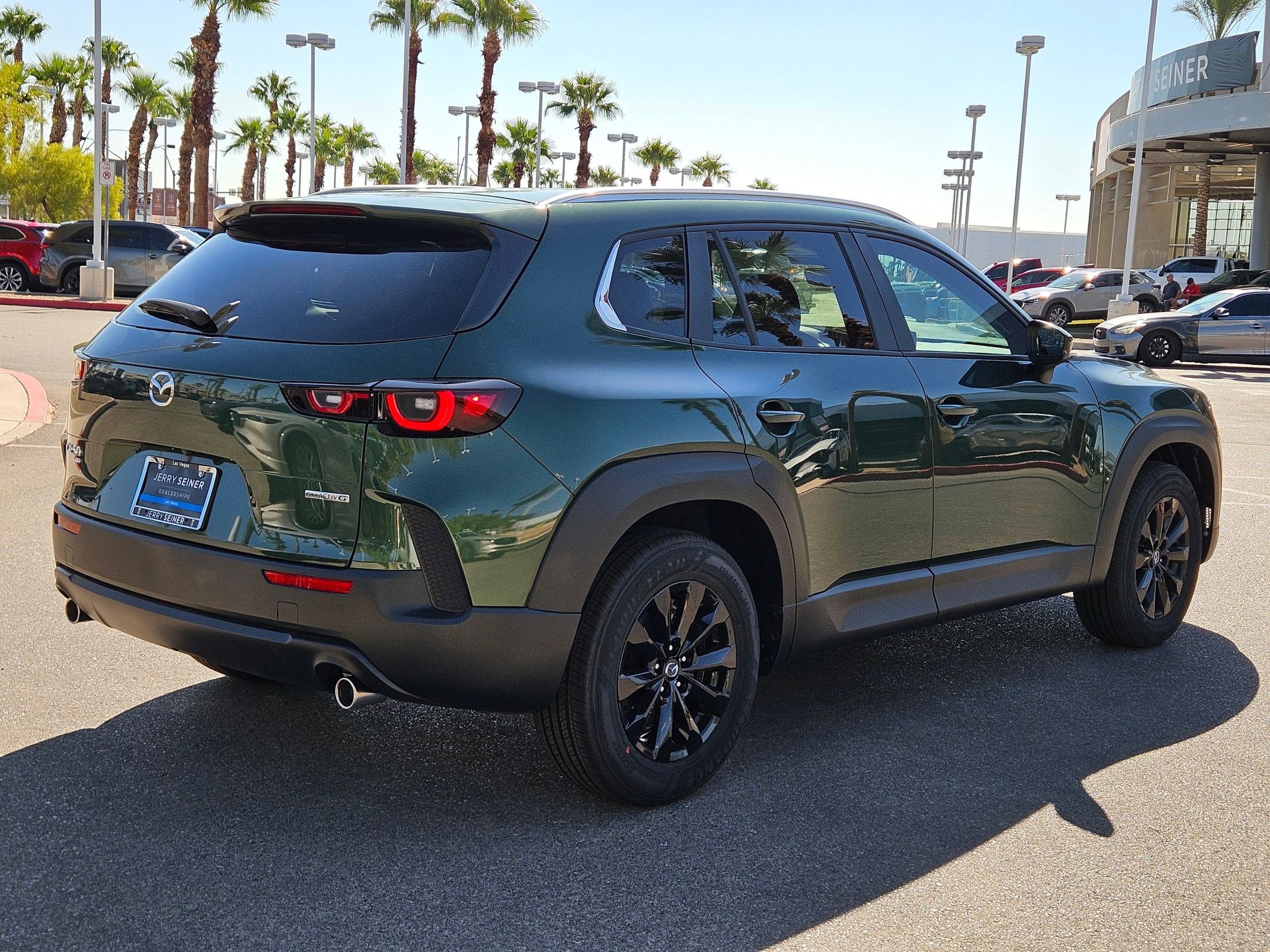 2025 Mazda CX-50 2.5 Select photo 4