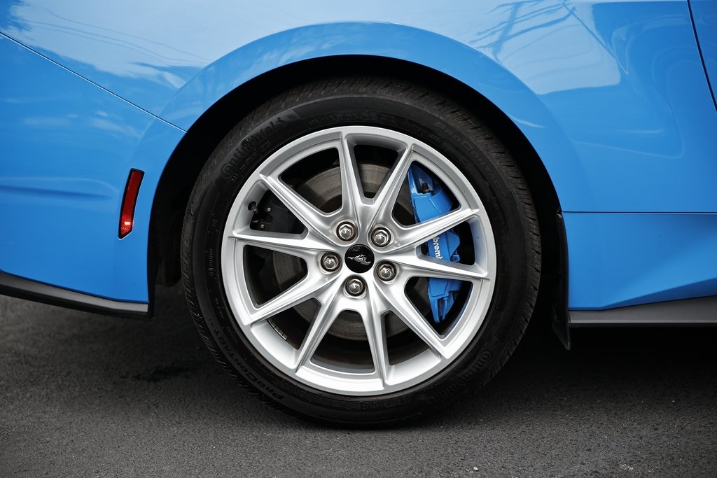 2024 Ford Mustang GT Premium photo 7