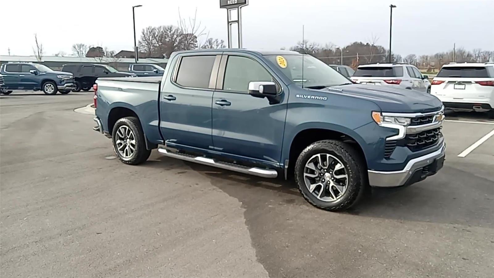 Certified 2024 Chevrolet Silverado 1500 LT with VIN 1GCUDDE84RZ256792 for sale in Kansas City