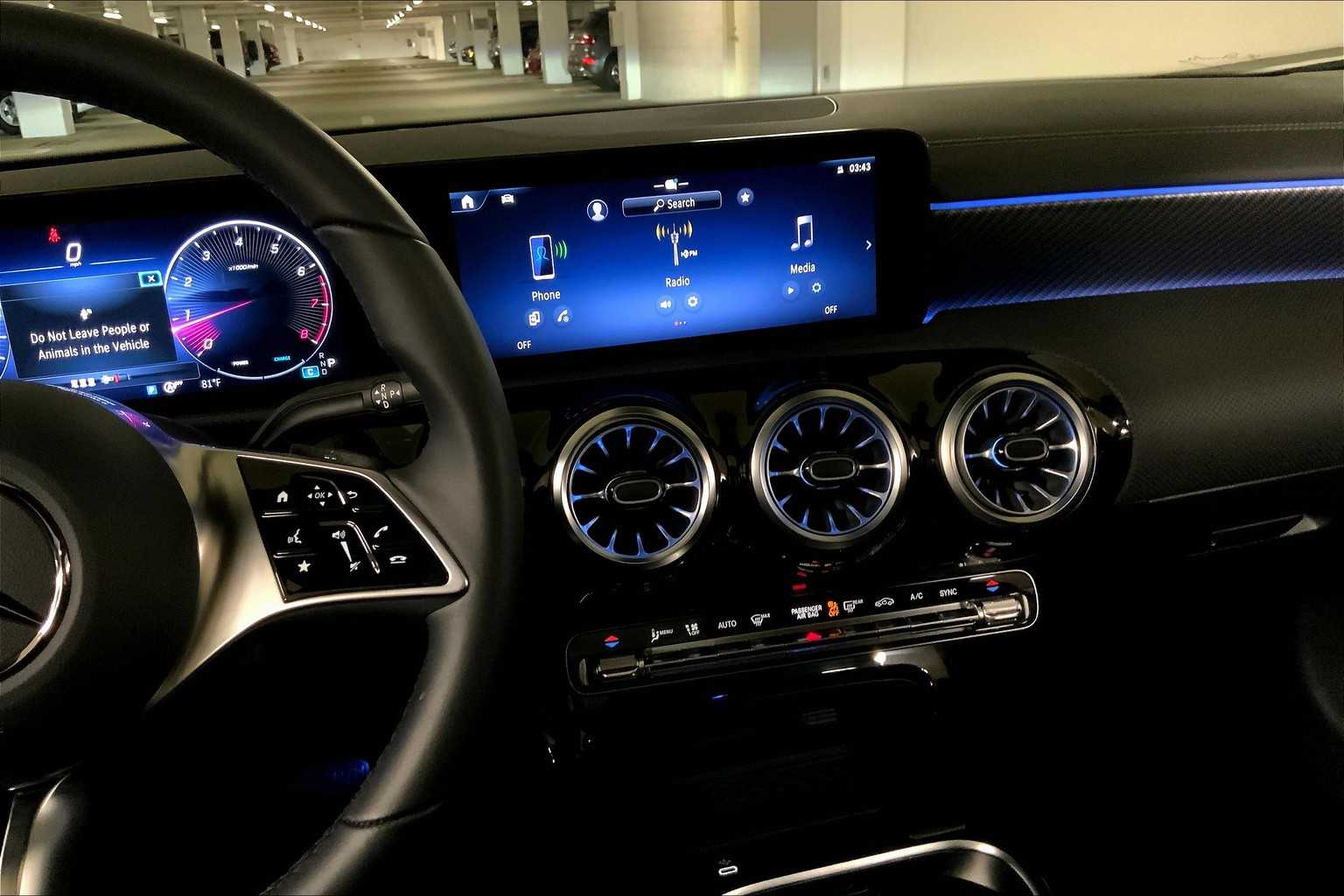 2025 Mercedes Benz CLA 250 photo 6