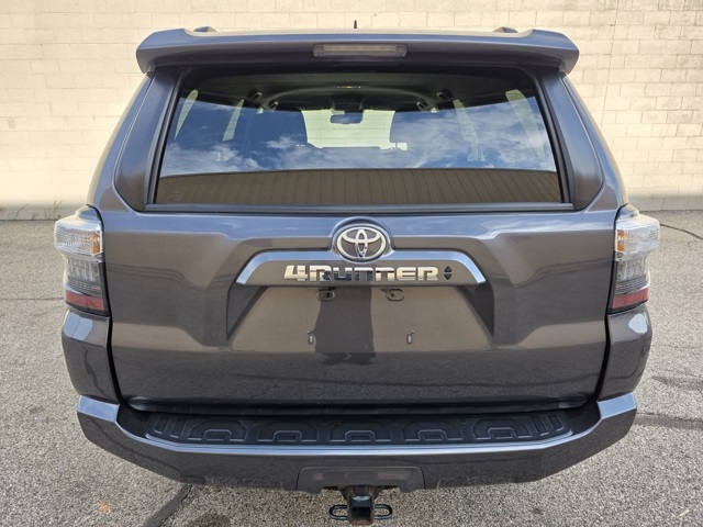 2022 Toyota 4Runner SR5 photo 4