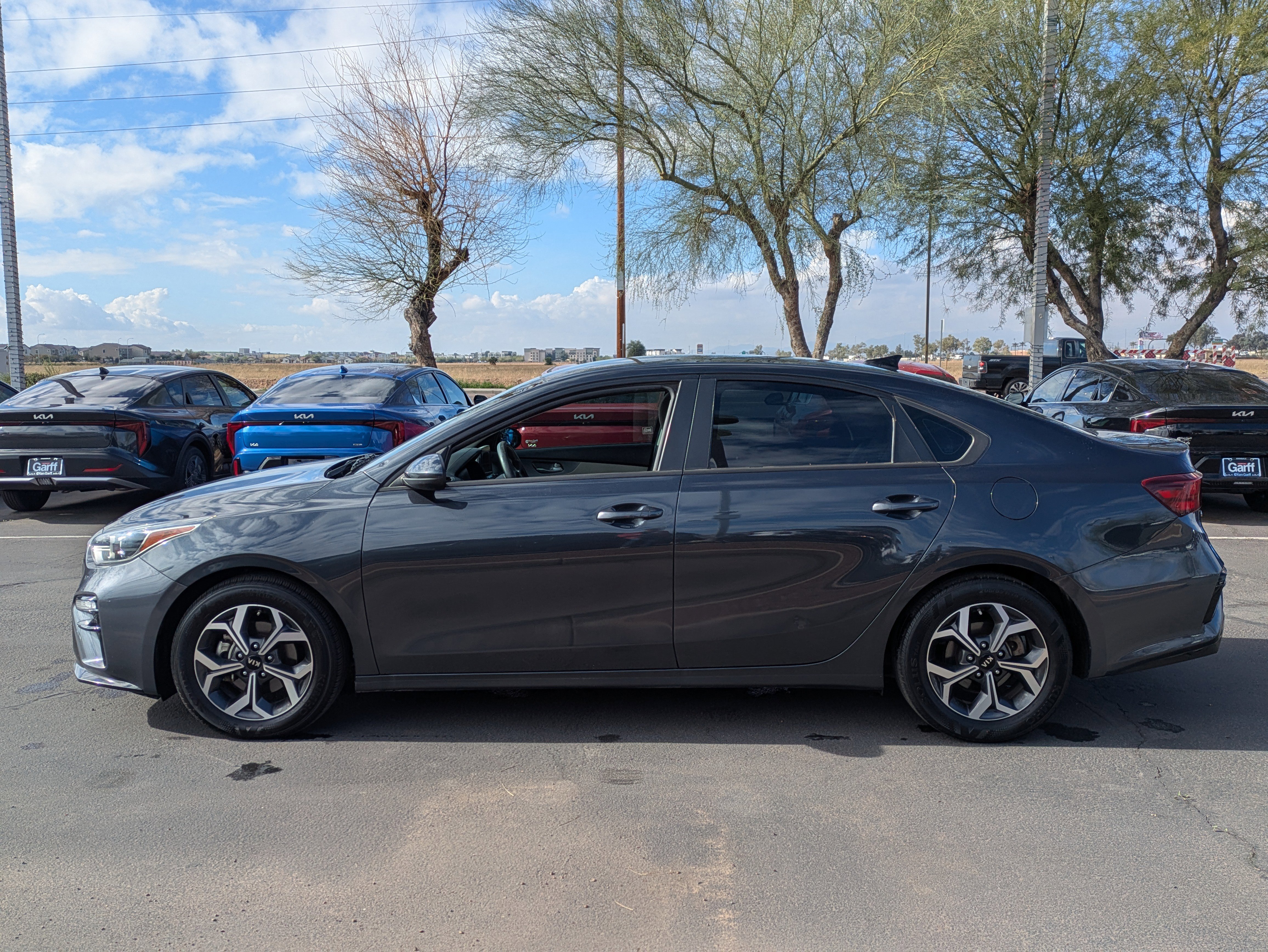 Used 2020 Kia FORTE LXS with VIN 3KPF24AD2LE247450 for sale in Avondale, AZ