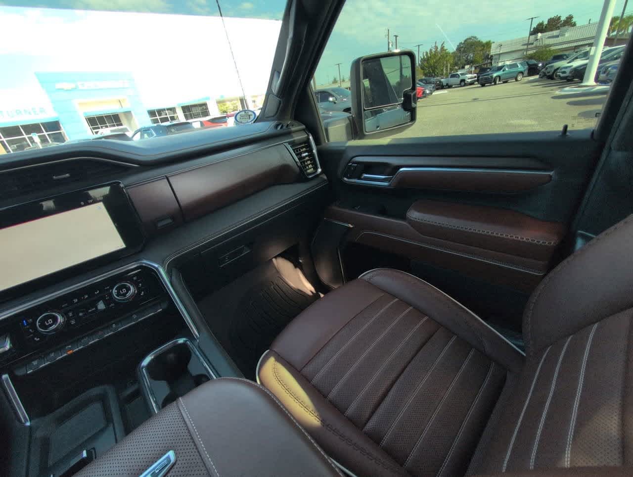 2024 Gmc Sierra 2500 HD Denali Ultimate photo 3