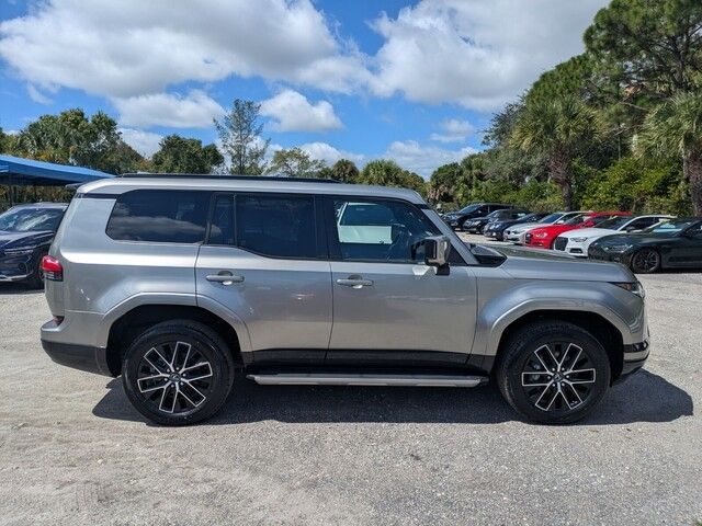 2024 Lexus GX 550 photo 5